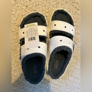 Crocs Classic Cozzzy Sandal